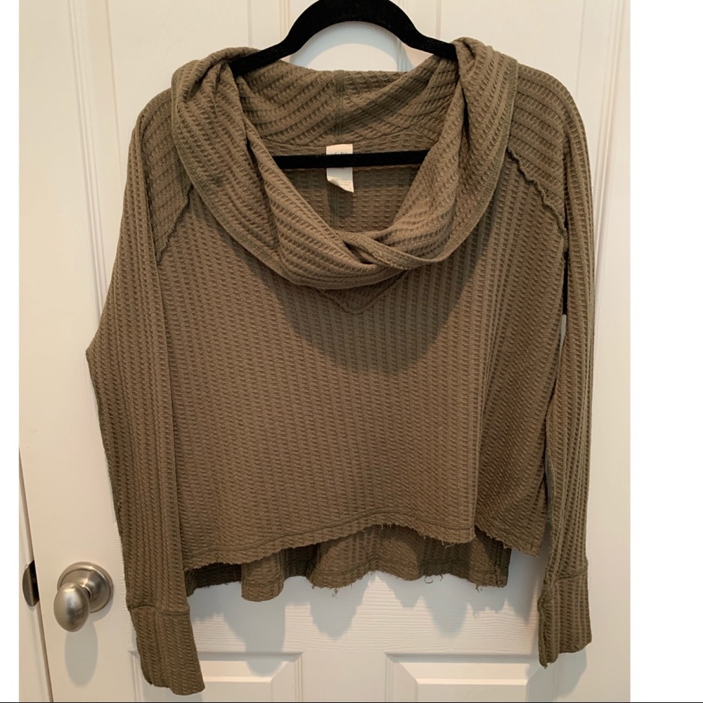 We The Free Wildcat Cowl Neck Thermal - Picture 3 of 5